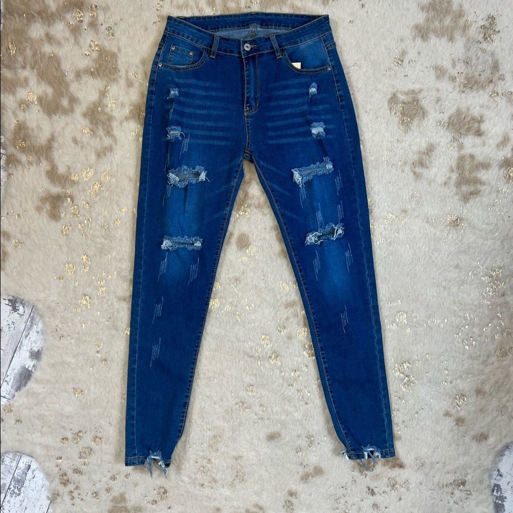 Boutique Brand Skinny Distressed Dark Wash Jeans 💗